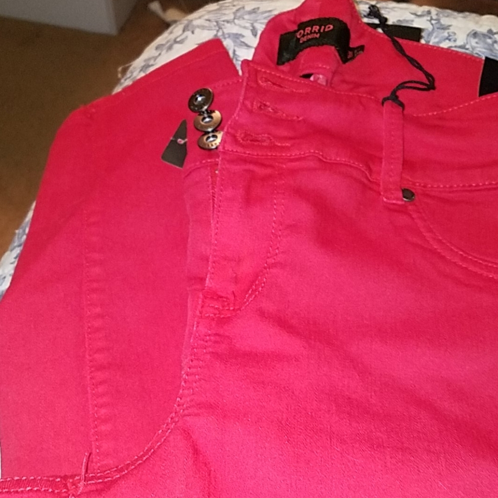 New red jeggings